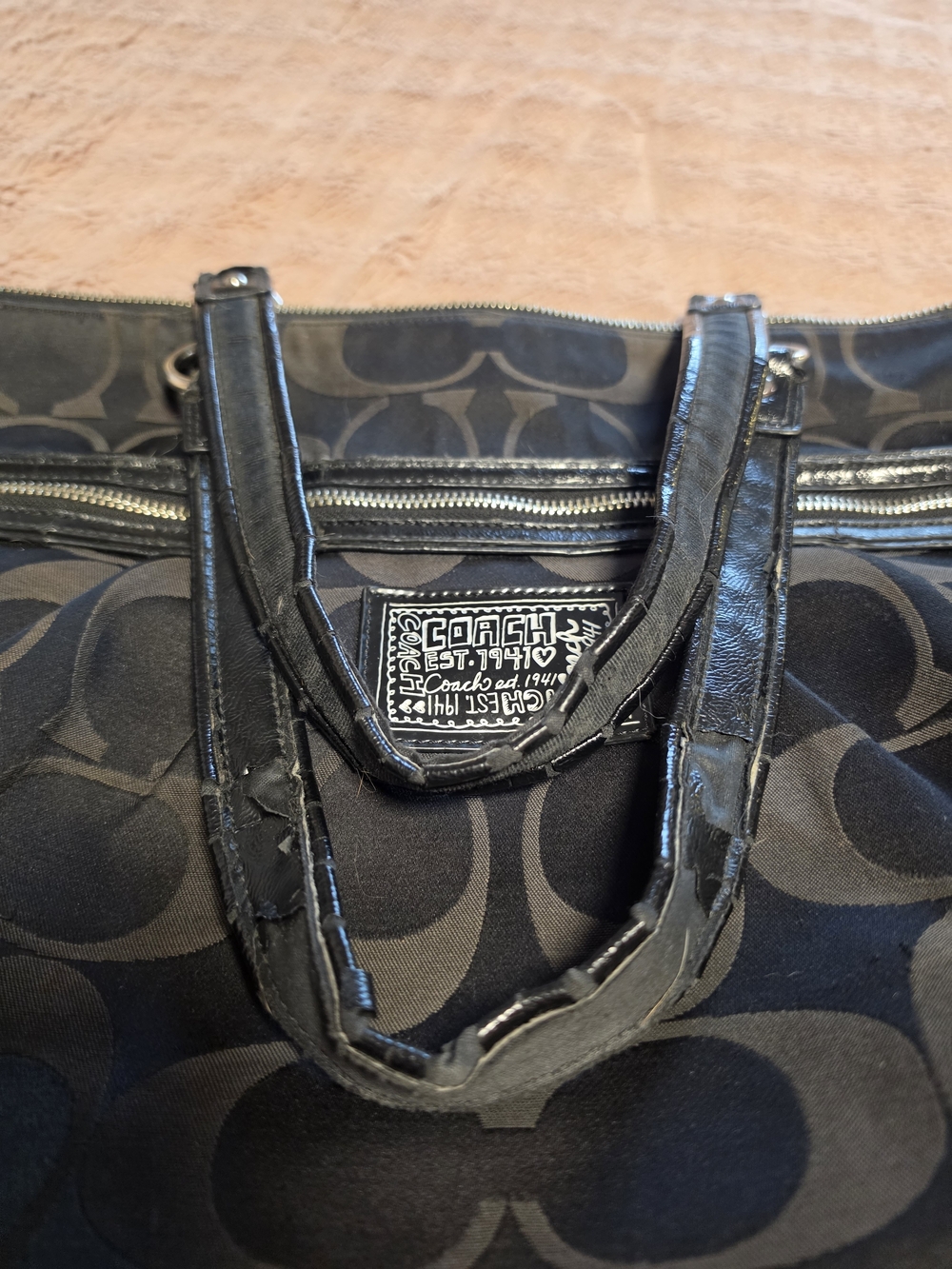 Coach Black Signature Tote Bag with Heart Charm - Picture 4 of 6